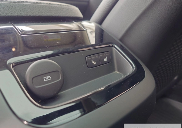 Volvo V60 cena 174900 przebieg: 92665, rok produkcji 2021 z Sulmierzyce małe 781